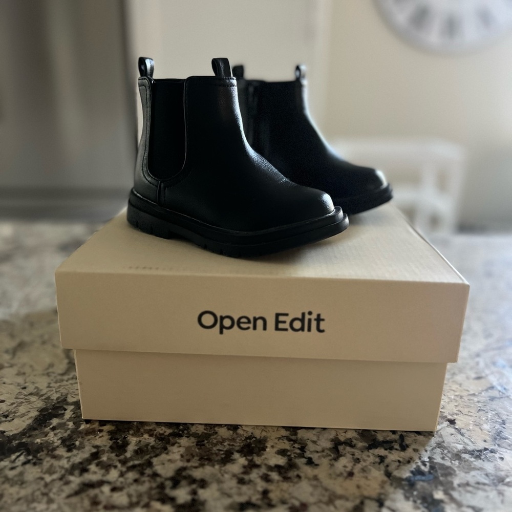 Infant boots